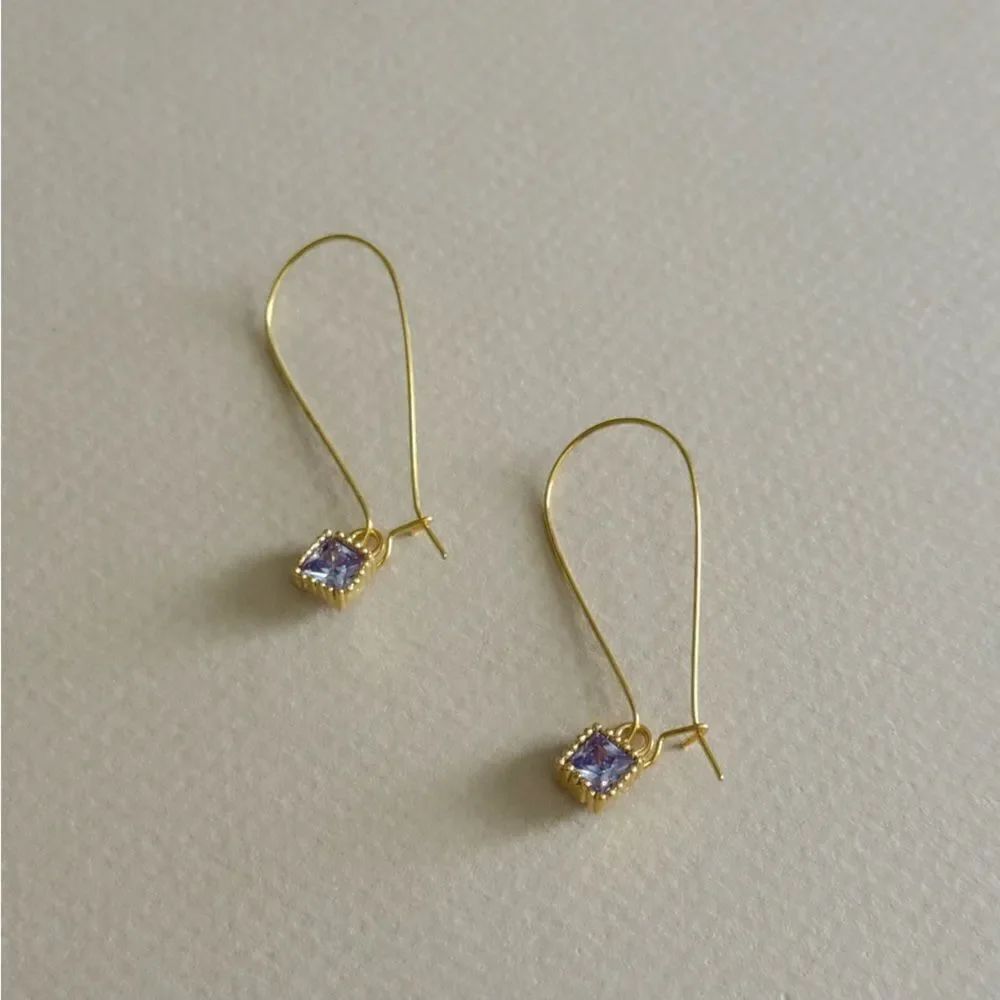 Gemstone Drop Earrings R909